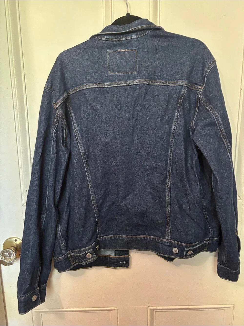 Levi's Indigo Blue Men's Denim Trucker Jacket - Picture 2 of 3